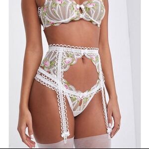 Trellis Rose by For Love & Lemons Garter belt Size XS